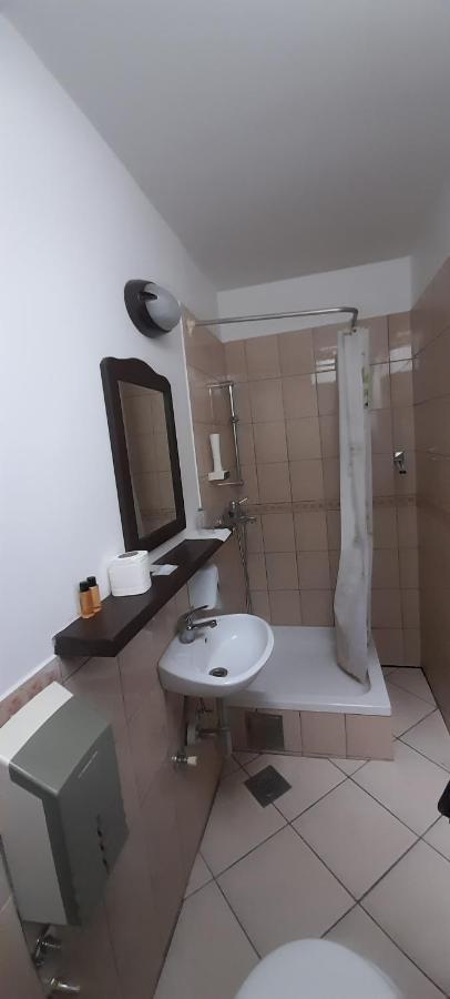 Teuta Palace Dom Faletici Hotel Sarajevo Luaran gambar