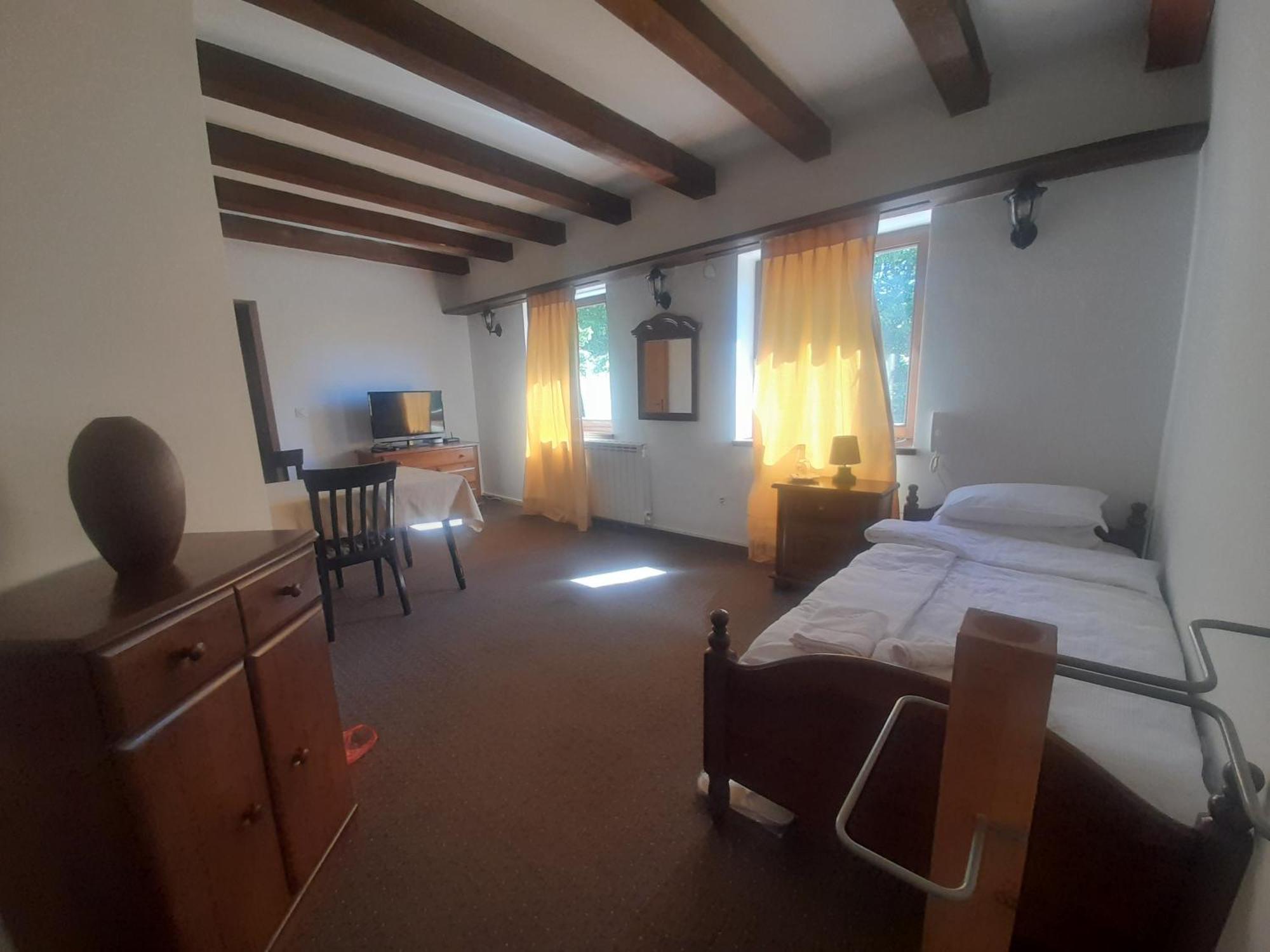 Teuta Palace Dom Faletici Hotel Sarajevo Luaran gambar
